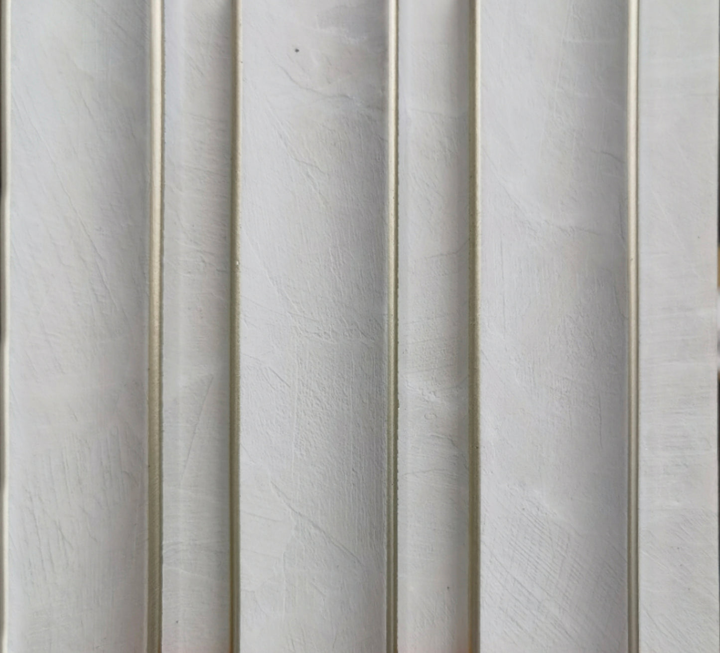 Soft Ash with Silver Line