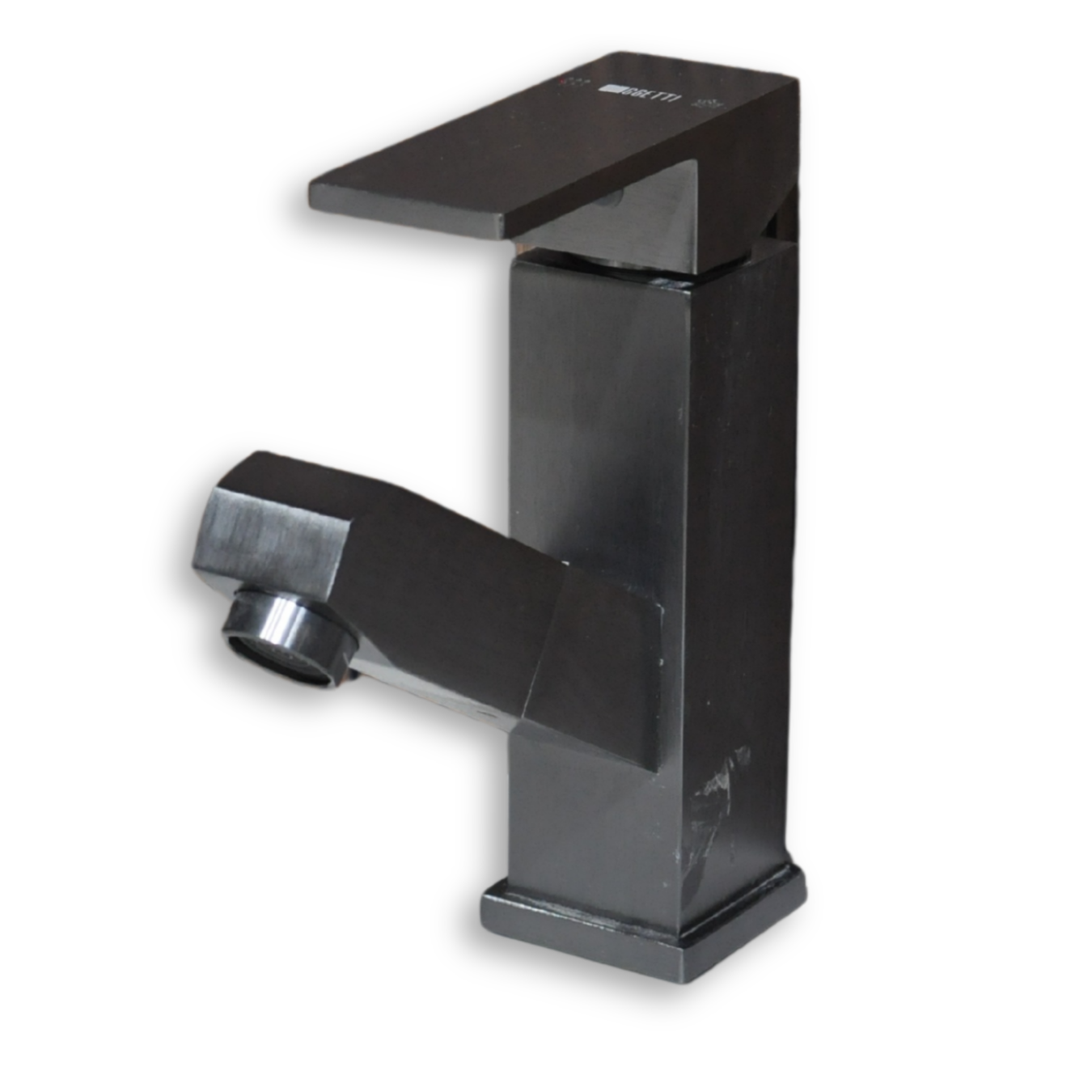 NO.30028 - PULL-OUT BASIN MIXER